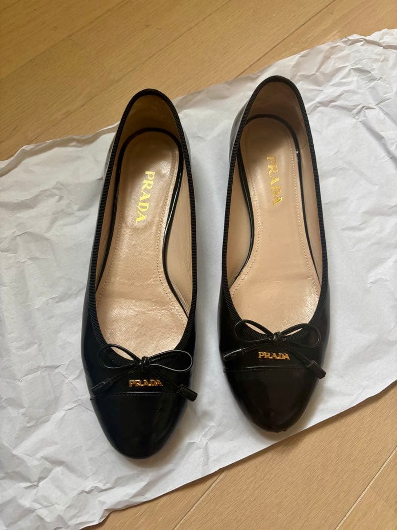 PRADA フラットパンプス　羊革　ブラック