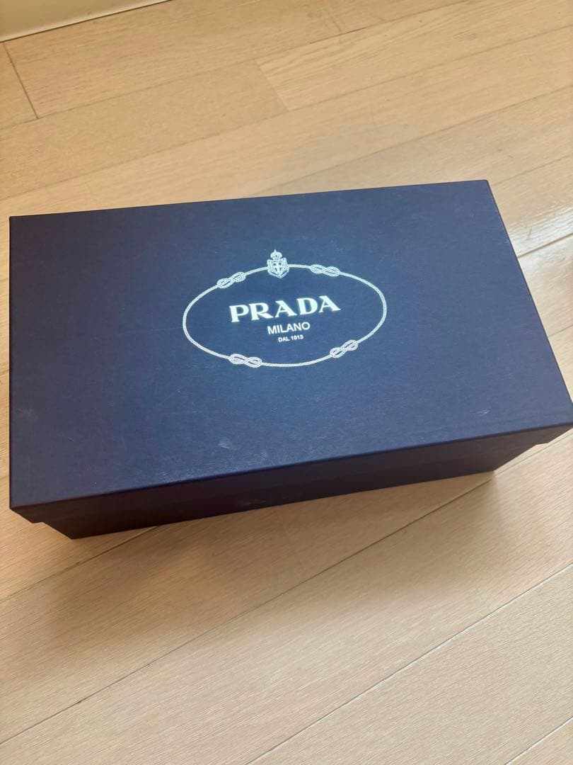 PRADA フラットパンプス　羊革　ブラック