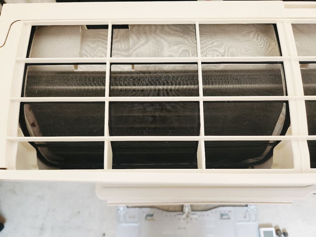 三菱エアコン霧ヶ峰2022年製　MSZ-GE2522-W-1