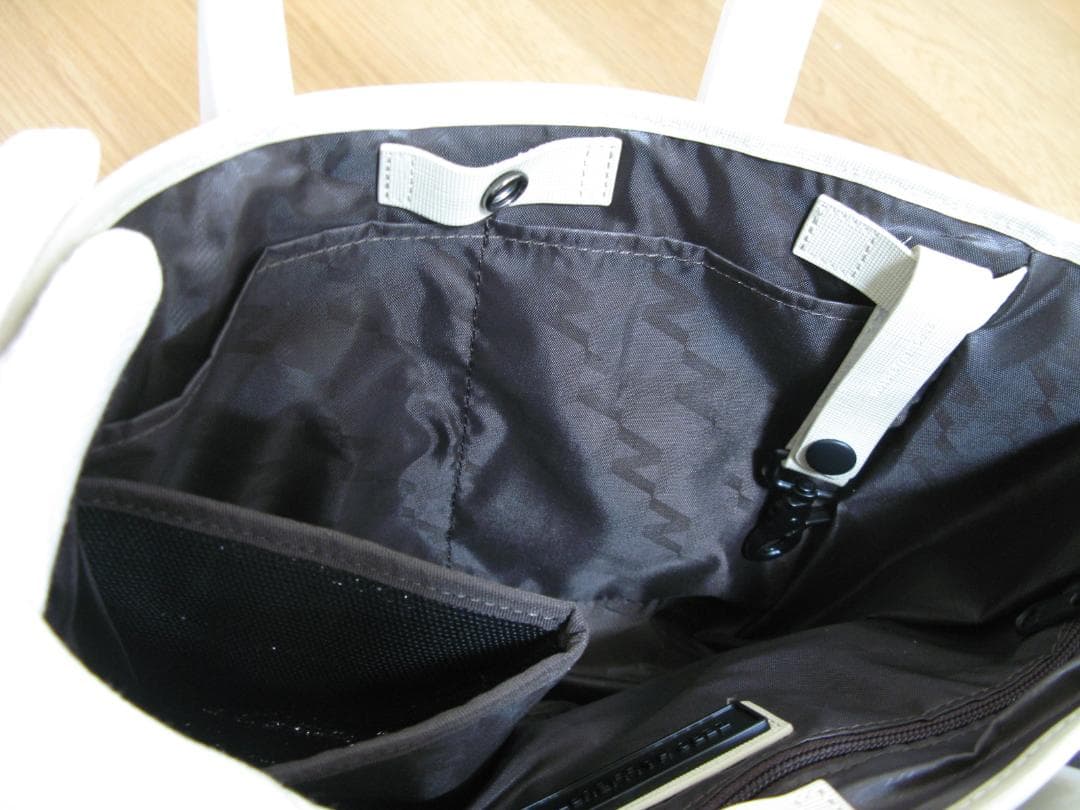 ゼロハリバートン リモンタシリーズ カートトートバッグ　82453　ベージュカモ