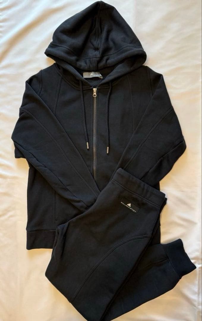 新品アディダス　ステラマッカートニー裏起毛 セットアップ 黒 パーカー＆パンツ