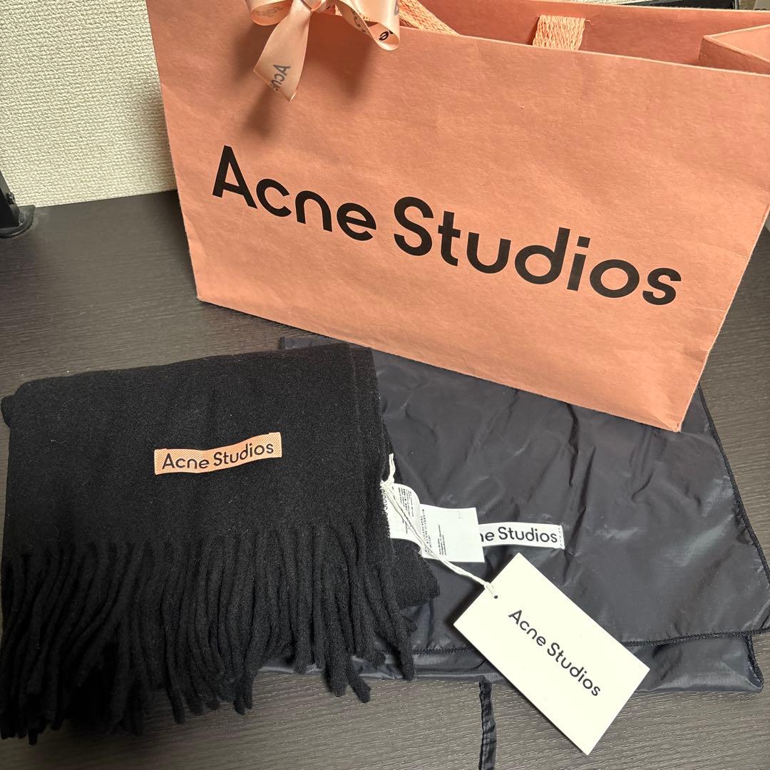 Acne studiosフリンジウールスカーフ - ナロー（ブラック）