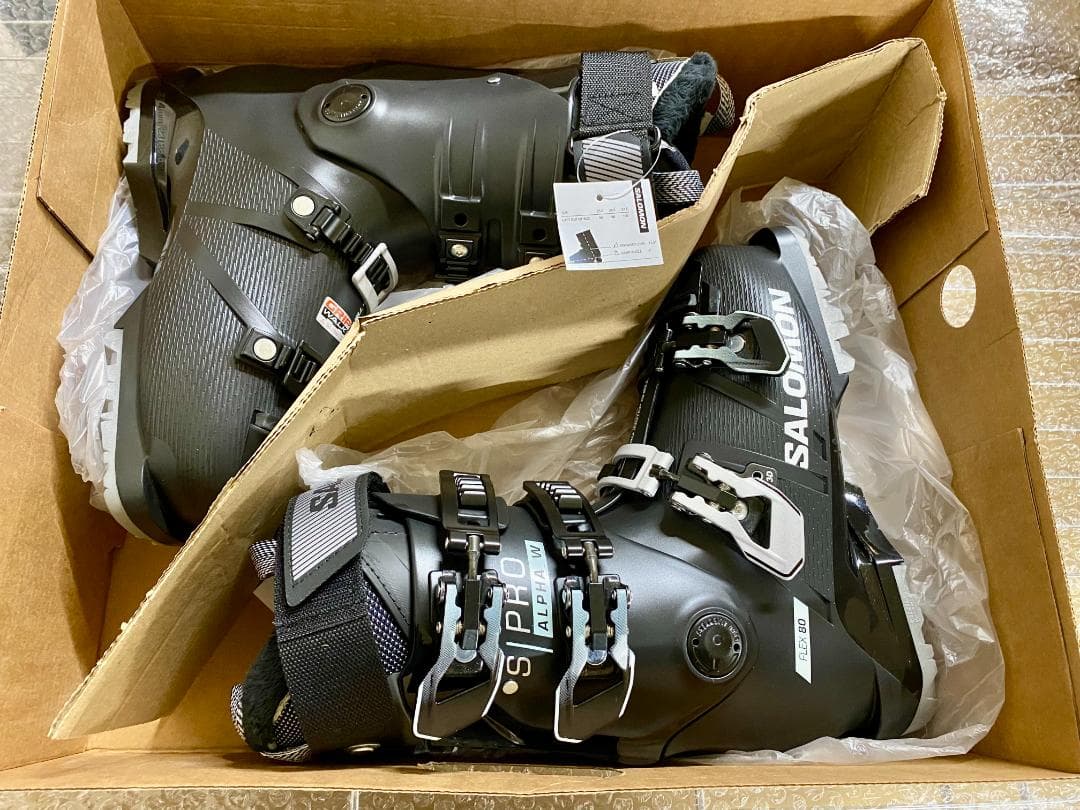 新品　SALOMON スキーブーツS/PRO ALPHA 80W　23.5/女性