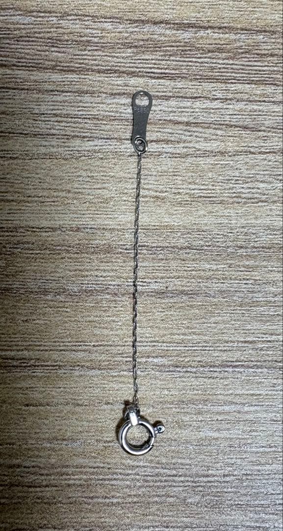 エステール　ダイヤクロスネックレス