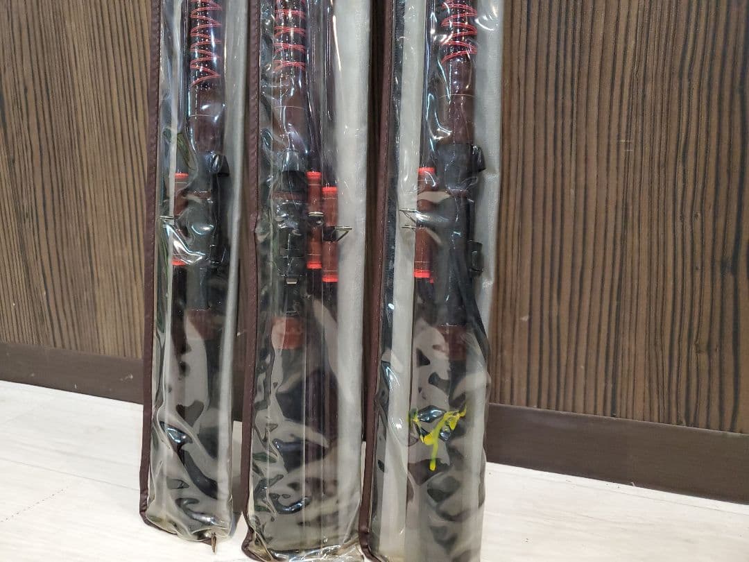 未使用　カーボン舟竿　秘伝　1-210　３本セット