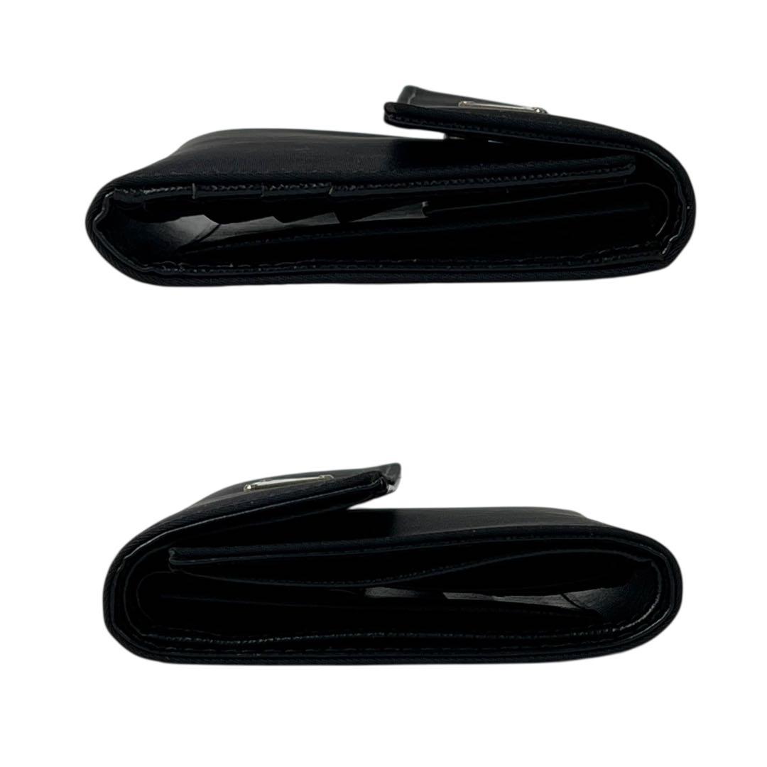 【未使用】プラダ 三つ折り財布 ブラック ナイロン　三角ロゴ　ロゴプレート　黒