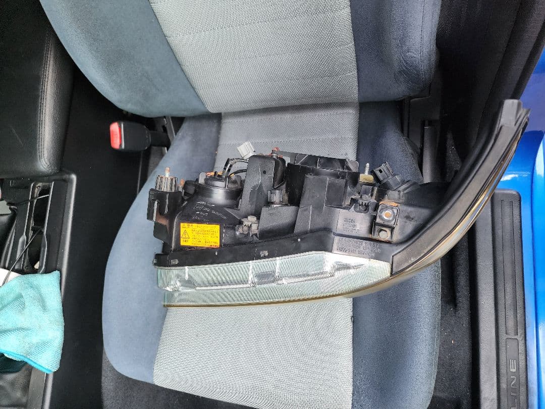 美品　ローレル　C35 HID ヘッドライト 左側　日産