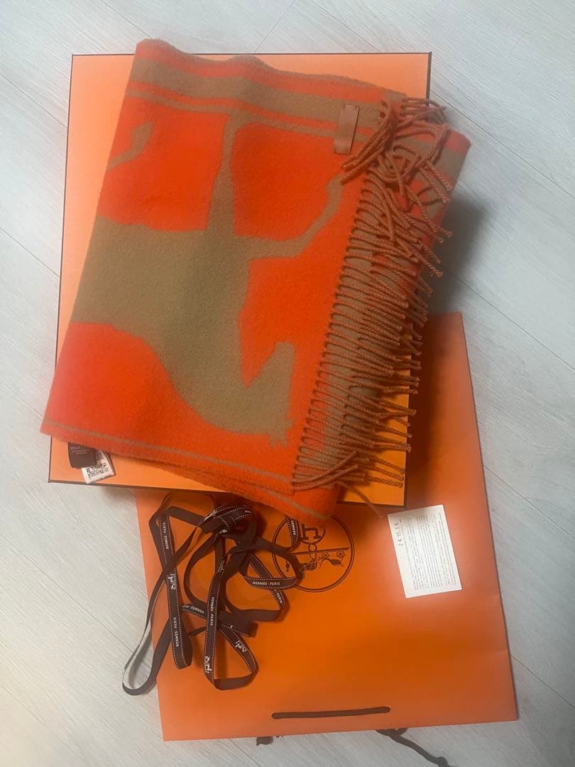 お値下げ！【超美品】HERMES カシミヤマフラー テットアクー 正規品 箱付