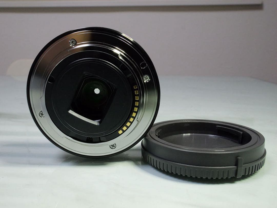 【美品】SONY E 20mm F2.8 （SEL20F28） 単焦点レンズ