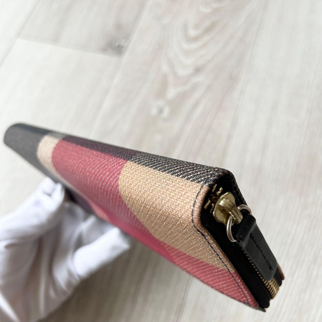 【美品】ブルーレーベルクレストブリッジ 長財布 ラウンドファスナー チェック黒赤