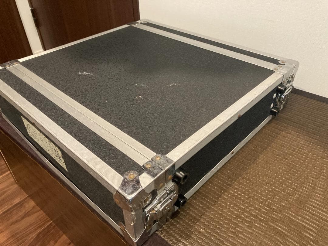 Roland JV-2080 拡張音源4枚搭載 2Uラックケース付