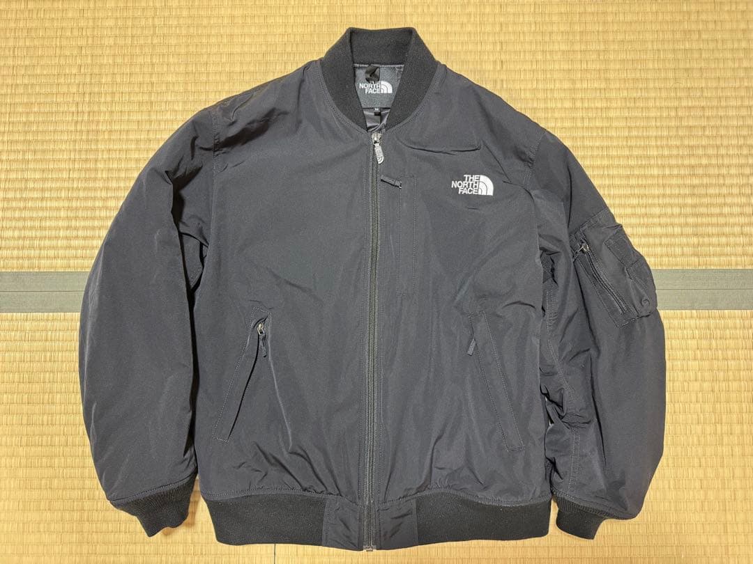 The north face インサレーション ボンバージャケット 黒 MA-1