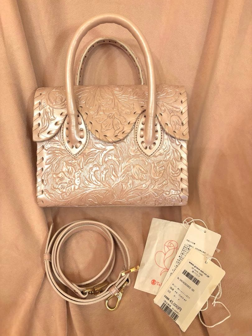 グレースコンチネンタル　カービングトライブス　ショルダー2ウェイ