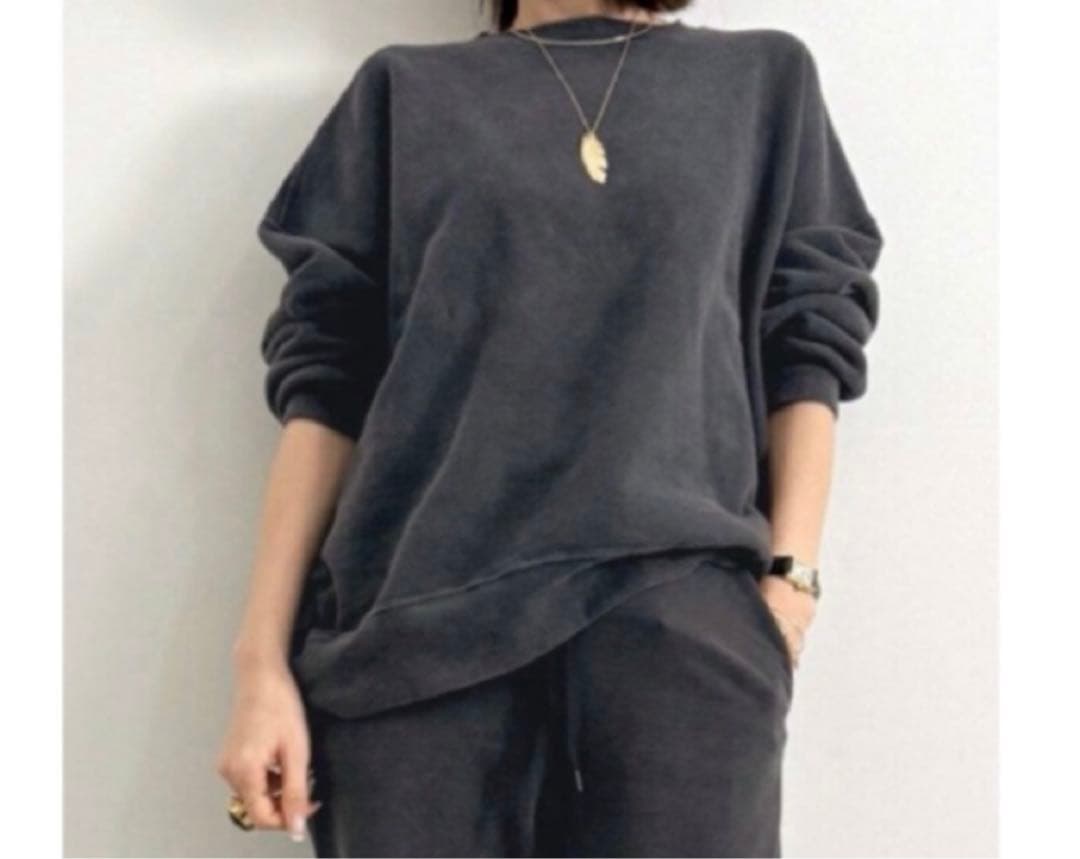 新品　REMI RERIEF アパルトモン　CREW NECK SWEAT