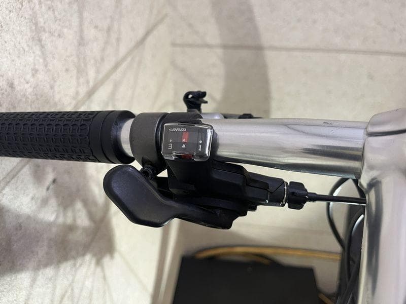 GIANT ESCAPE R3 クロスバイク sizeM　グレーカラー