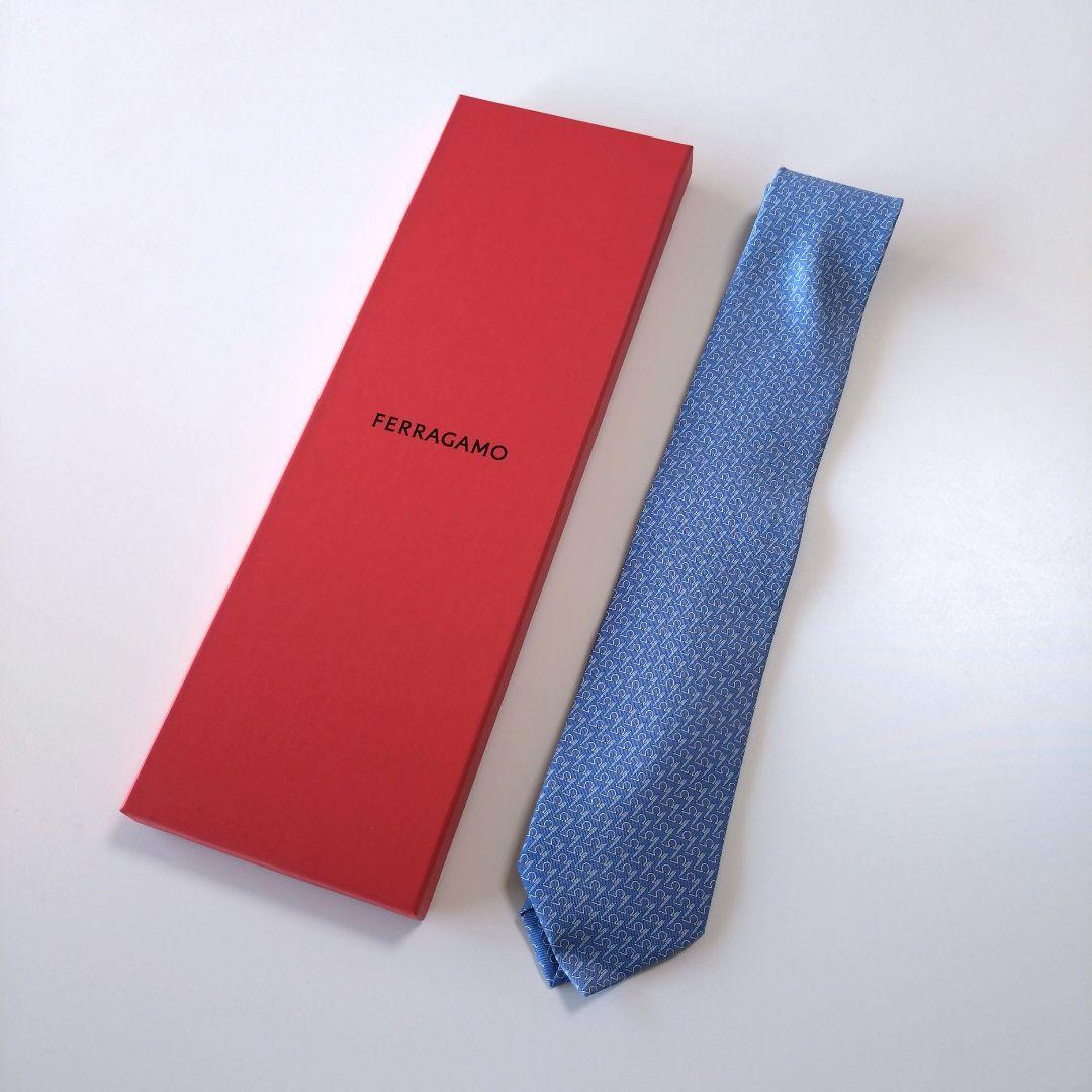 FERRAGAMO ネクタイ ブルー