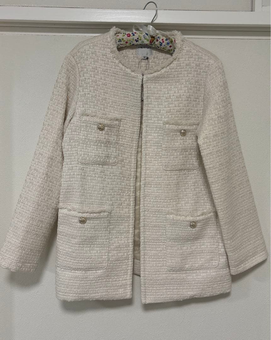 INDIVI ノーカラー　新品　ツイードジャケット ホワイト　セレモニー