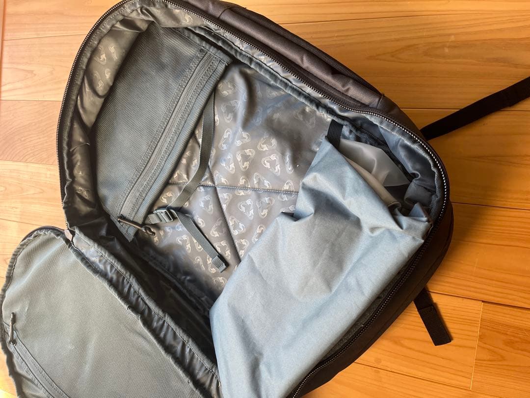 バッグ Thule Aion Travel Backpack 40L