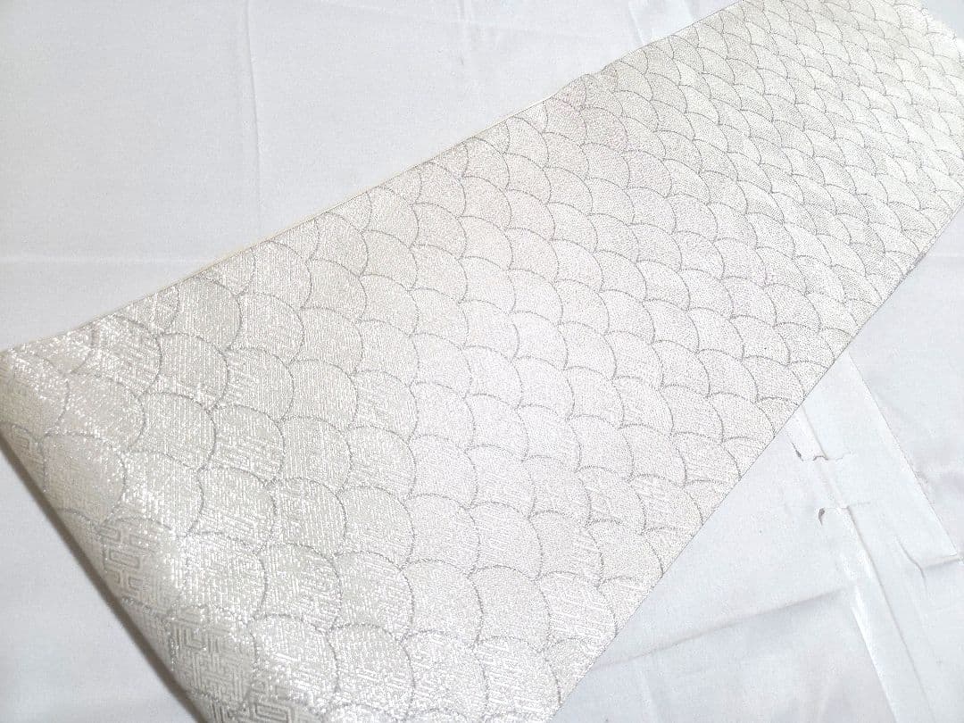 A◆着物くつろぎ 青海波模様 銀糸 白 ワントーン 六通 正絹 フォーマルな袋帯