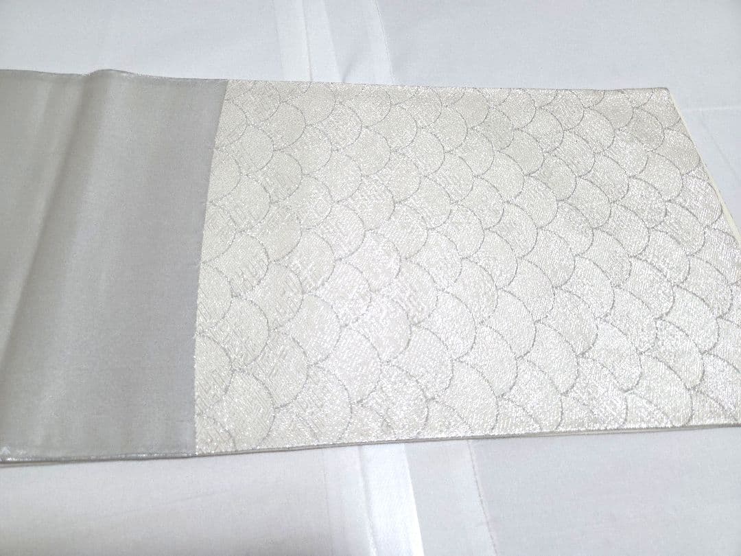 A◆着物くつろぎ 青海波模様 銀糸 白 ワントーン 六通 正絹 フォーマルな袋帯