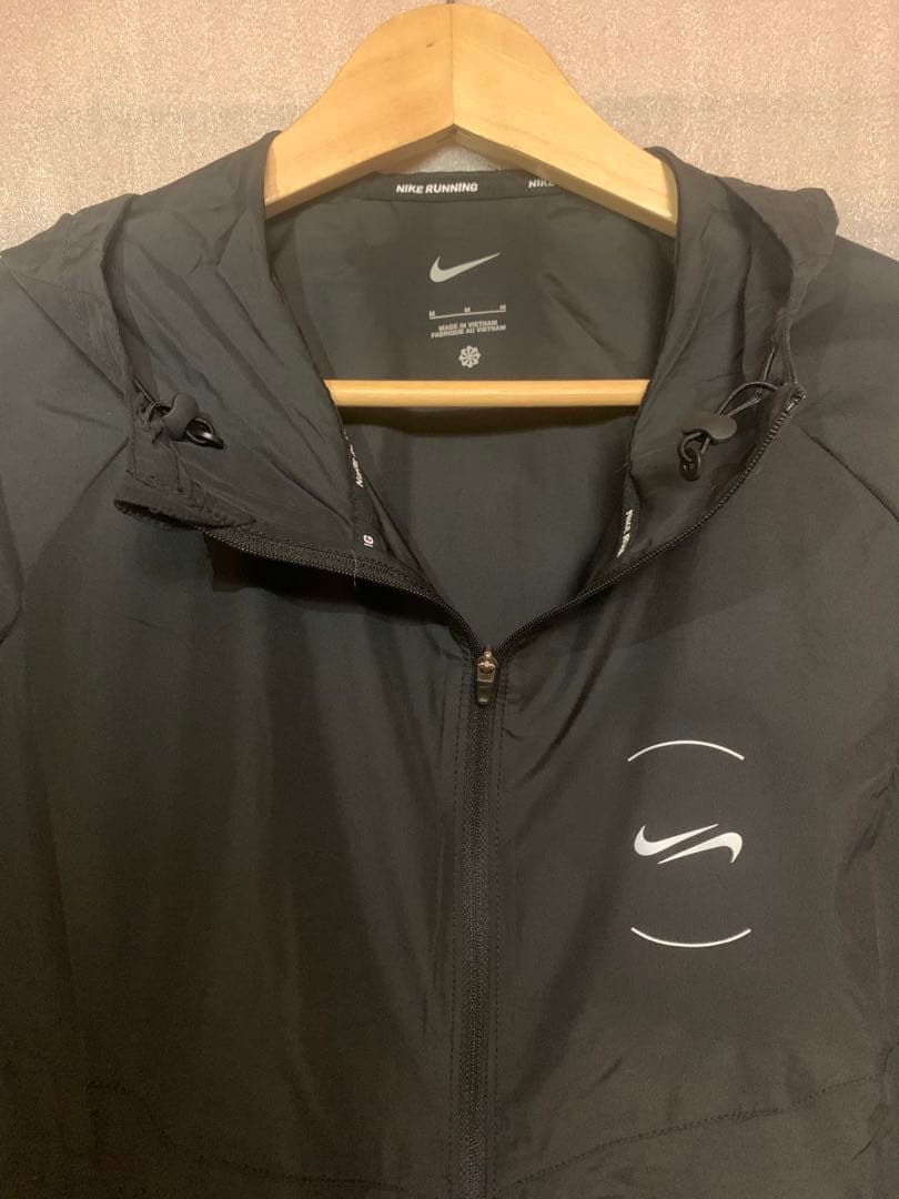 ナイキ　ランニングジャケット