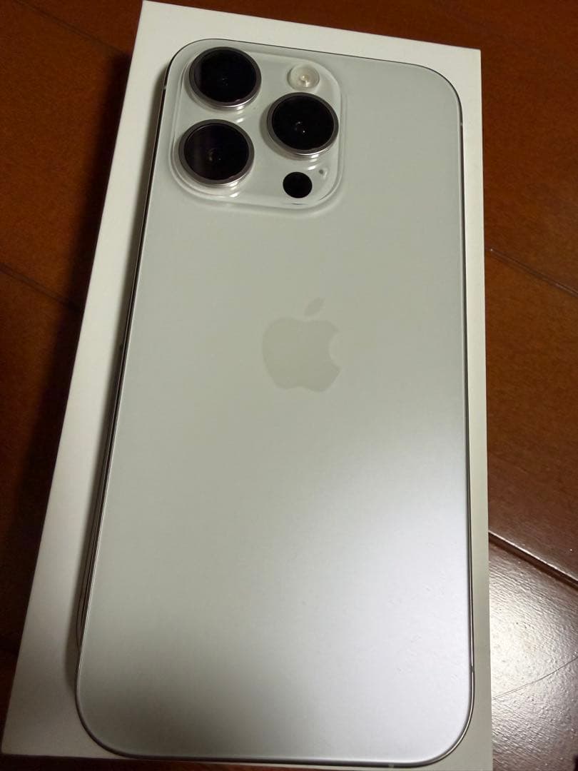 【美品】iPhone 15Pro 128G ホワイトチタニウム
