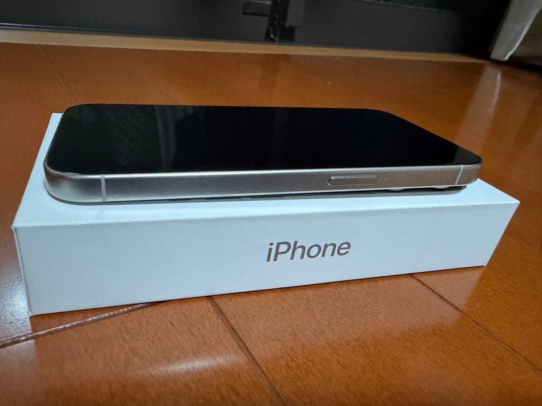 【美品】iPhone 15Pro 128G ホワイトチタニウム