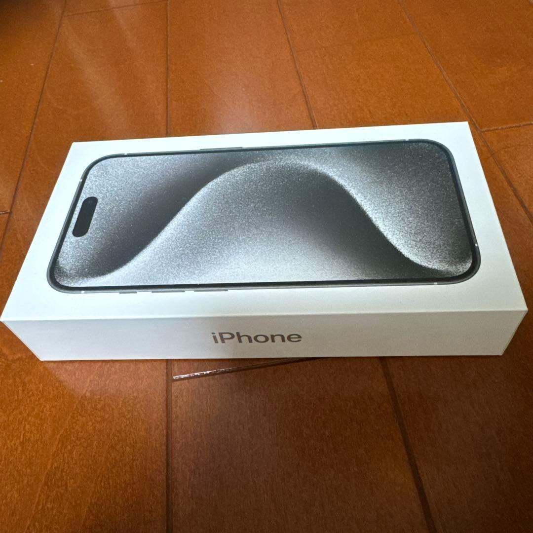 【美品】iPhone 15Pro 128G ホワイトチタニウム