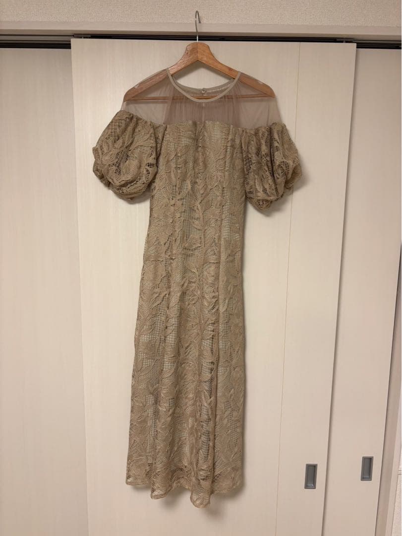 リルアー　　Cotton race souffle sleeve dress