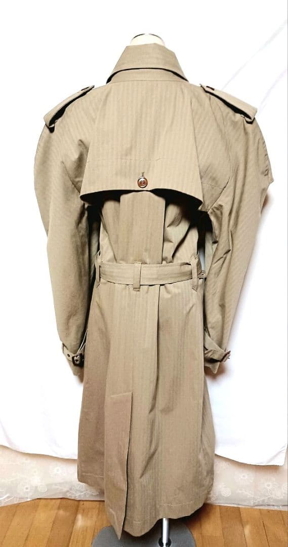 ヴィヴィアンウエストウッド　訳あり美品！2022コレクショントレンチコート