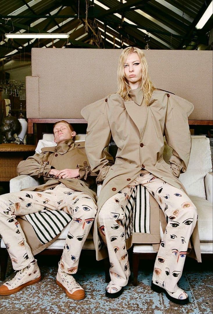 ヴィヴィアンウエストウッド　訳あり美品！2022コレクショントレンチコート