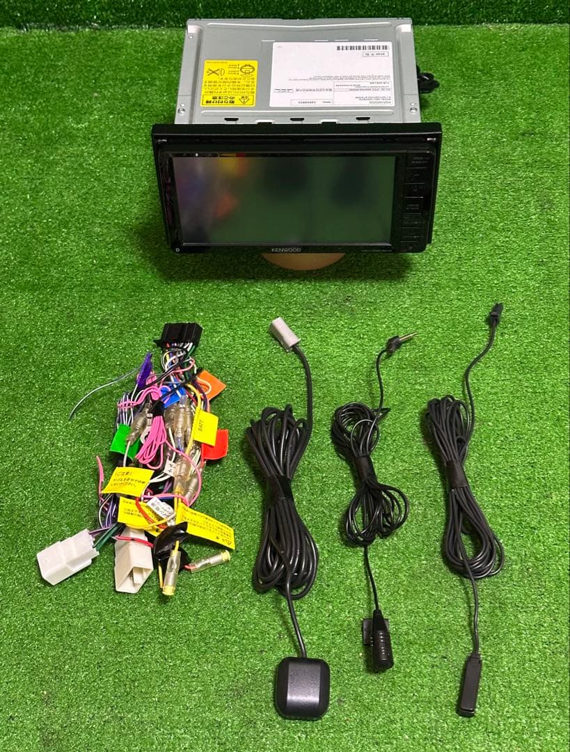 ケンウッド MDV-D307BTW ナビ ワンセグ。地図データ2019年版