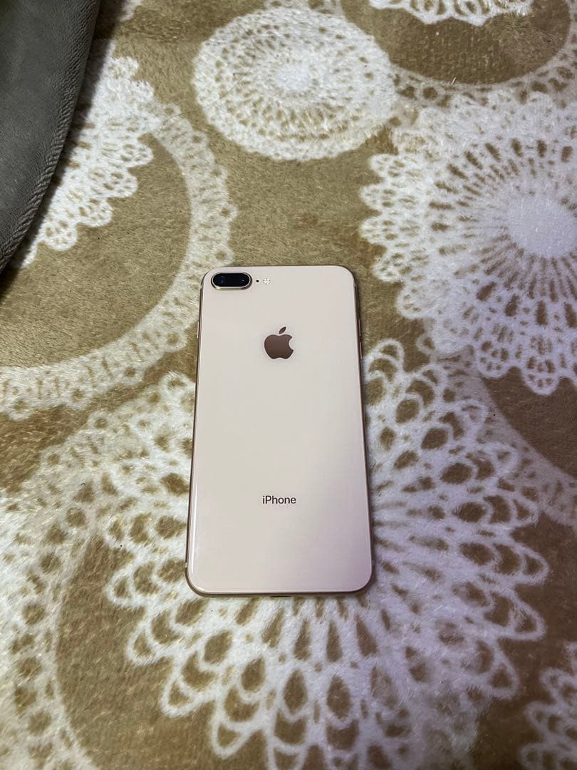 Apple iPhone 8 ローズゴールド 本体64G