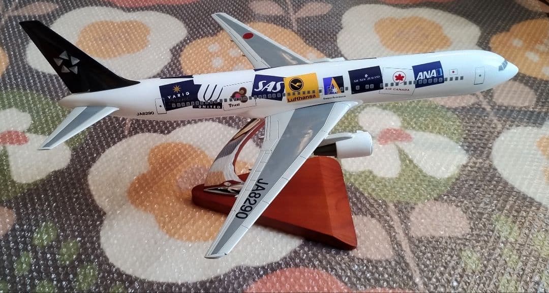 レア　ANA ボーイング767-300　スターアライアンス　1/100
