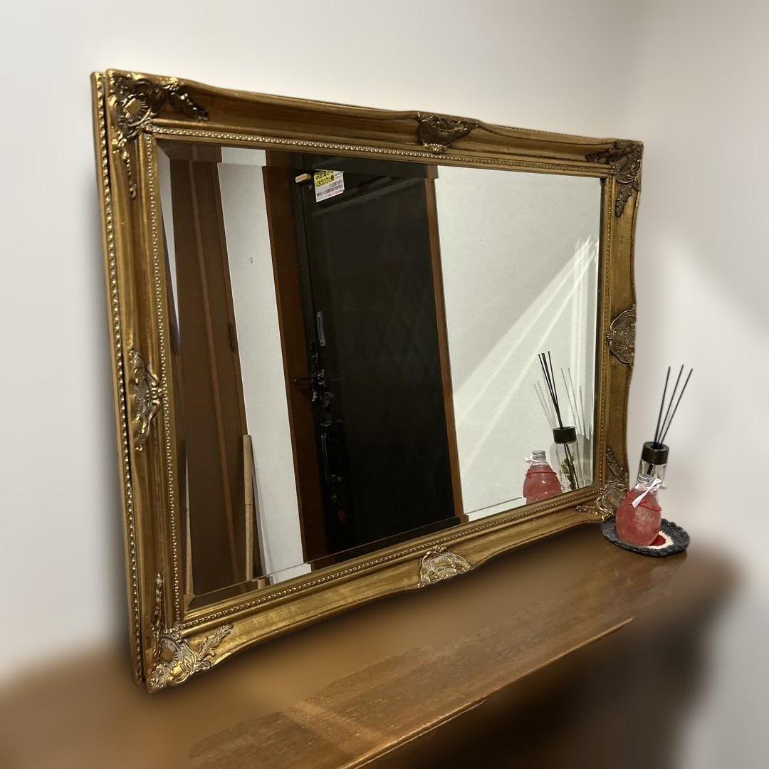 アンティーク調＊彫刻入り金色フレームの鏡