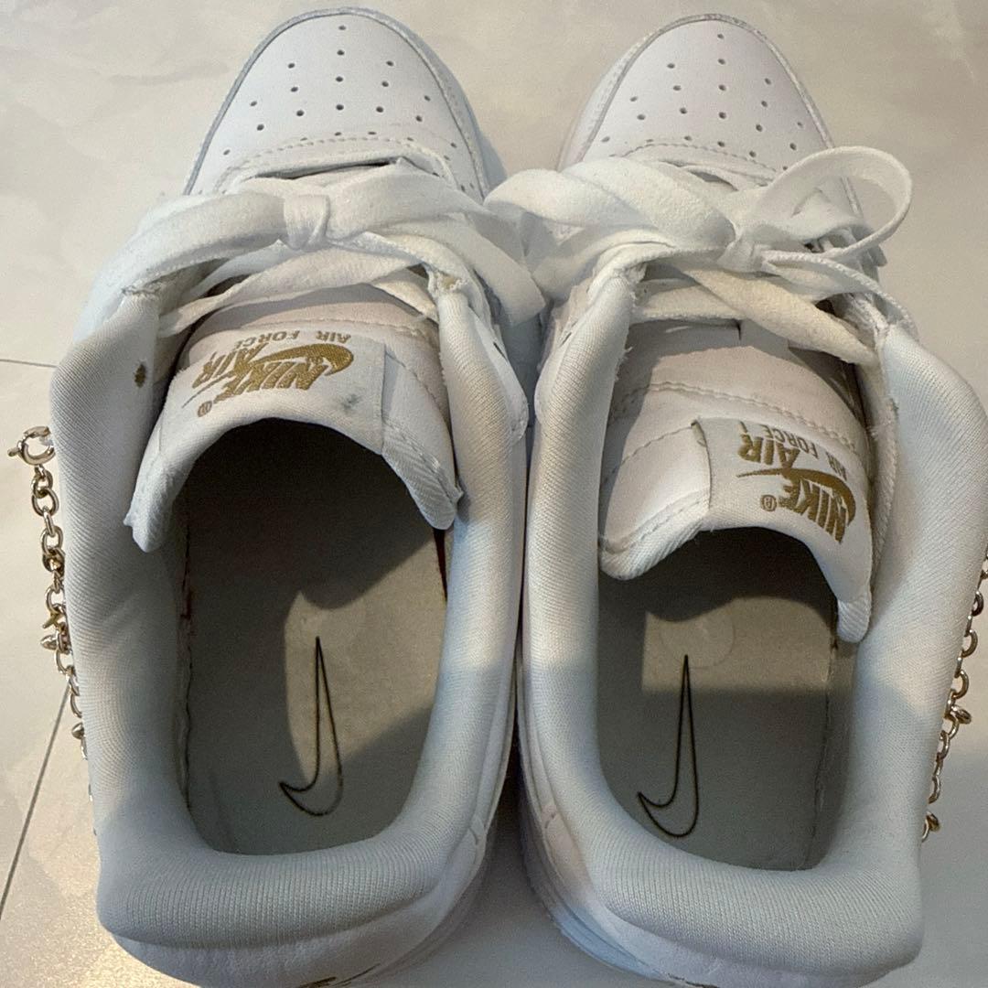 専用　　NIKE エアフォース1 ペンダント 24 ホワイト スニーカー