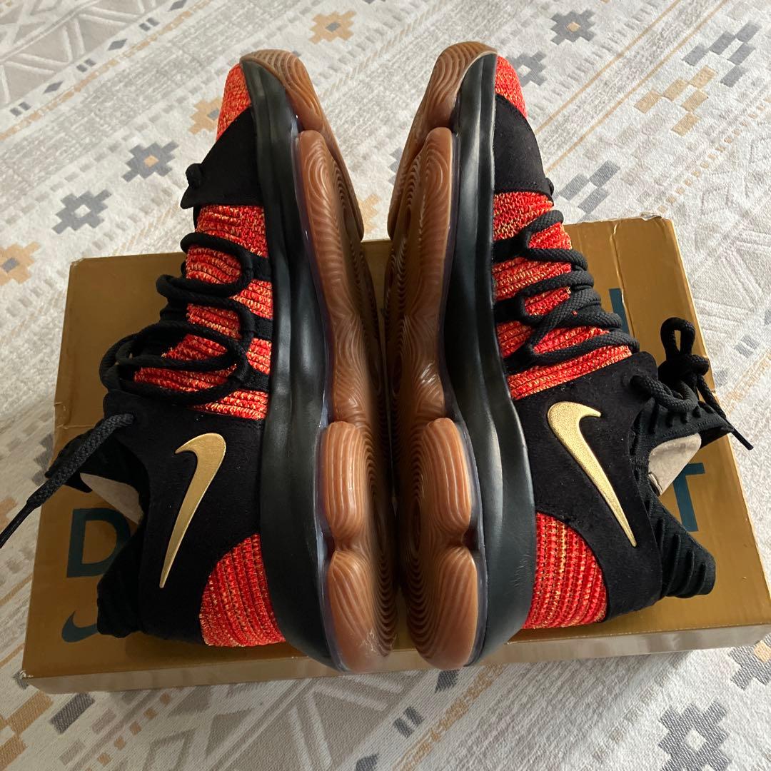 NIKE ZOOM KD10です