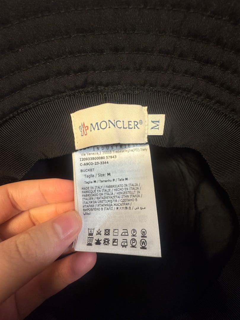 MONCLER バケットハット 黒