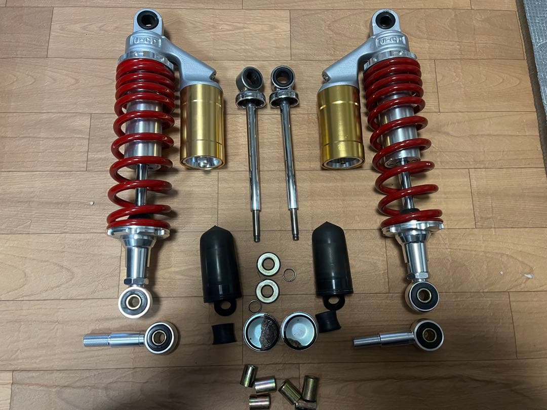U-CP サスペンション 赤/金