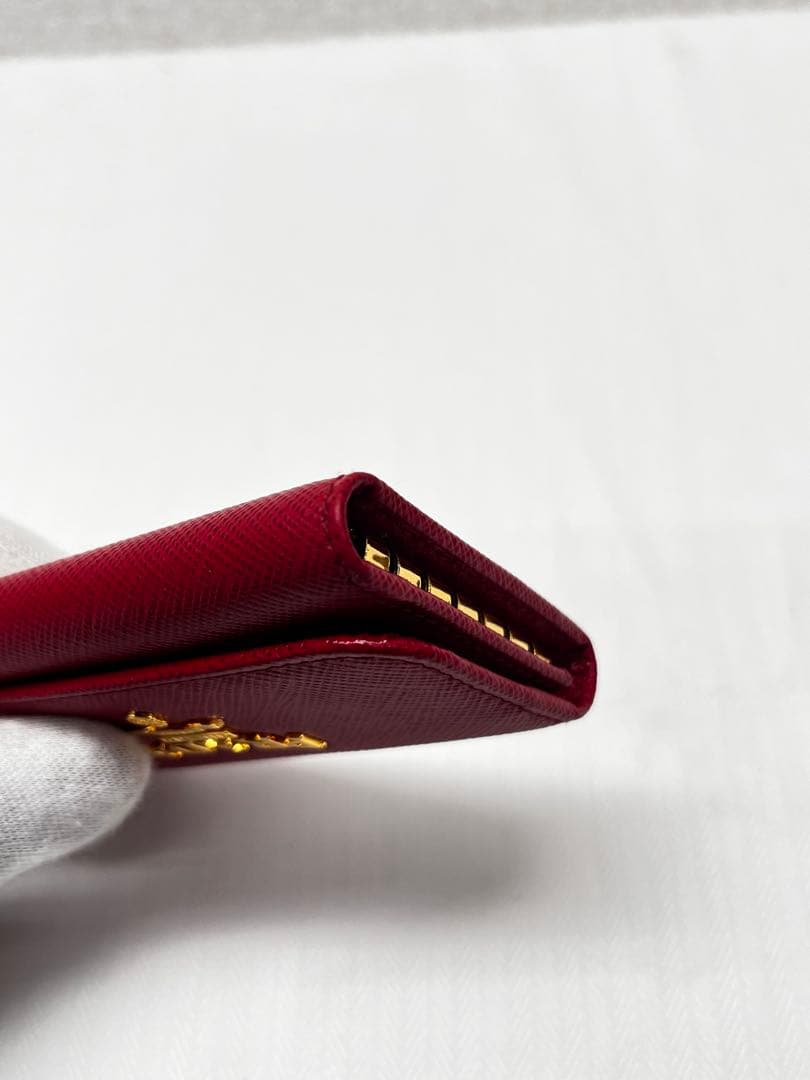 未使用品　PRADA プラダ キーケース 6連 サフィアーノレザー レッド 赤色