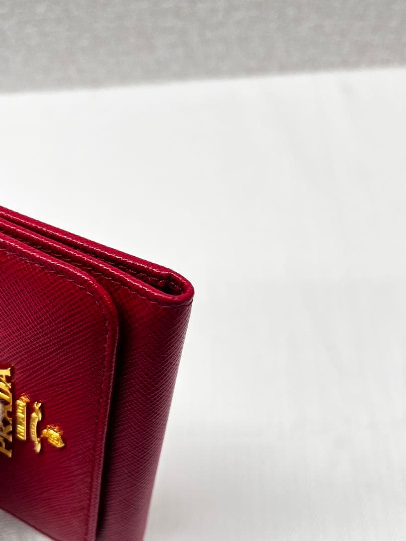 未使用品　PRADA プラダ キーケース 6連 サフィアーノレザー レッド 赤色