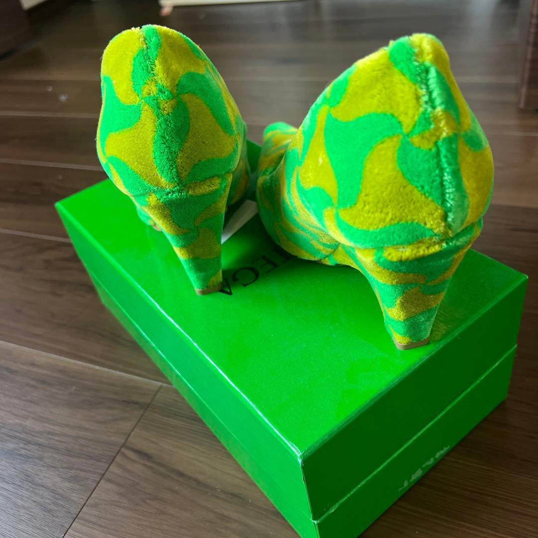 ボッテガ・ヴェネタ　ヒール靴　緑