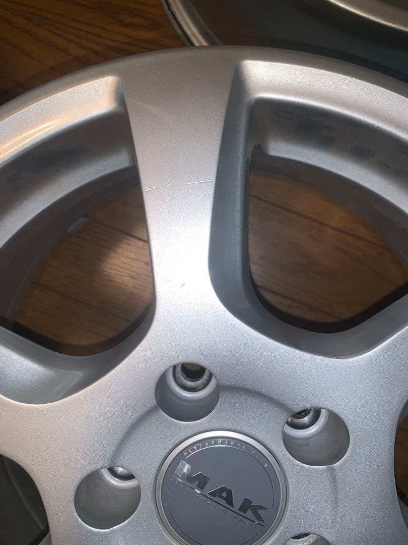 フォルクスワーゲンゴルフ７　8 MAK 16インチ シルバーホイール 4本セット