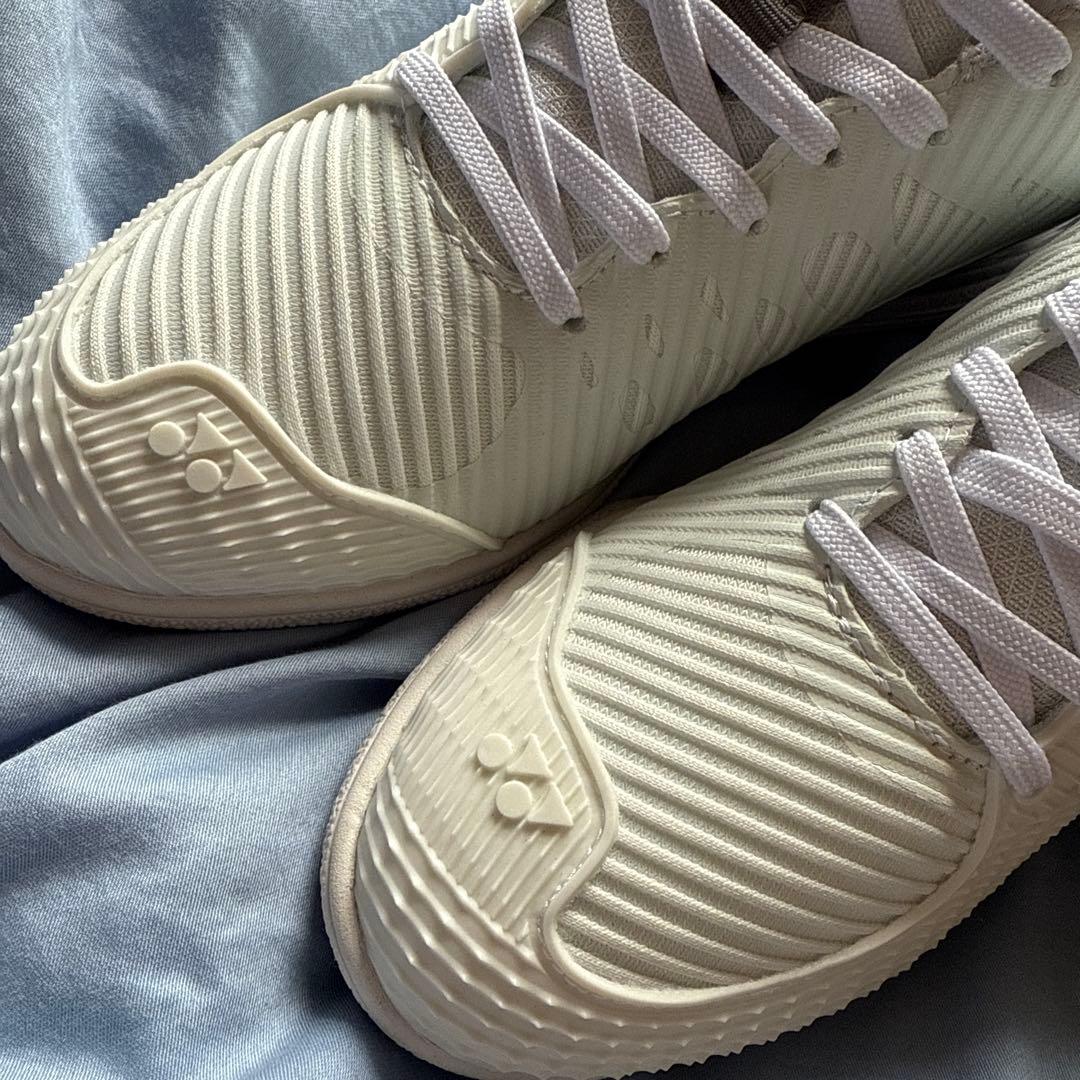 【新品未使用】YONEX スポーツシューズ ホワイト