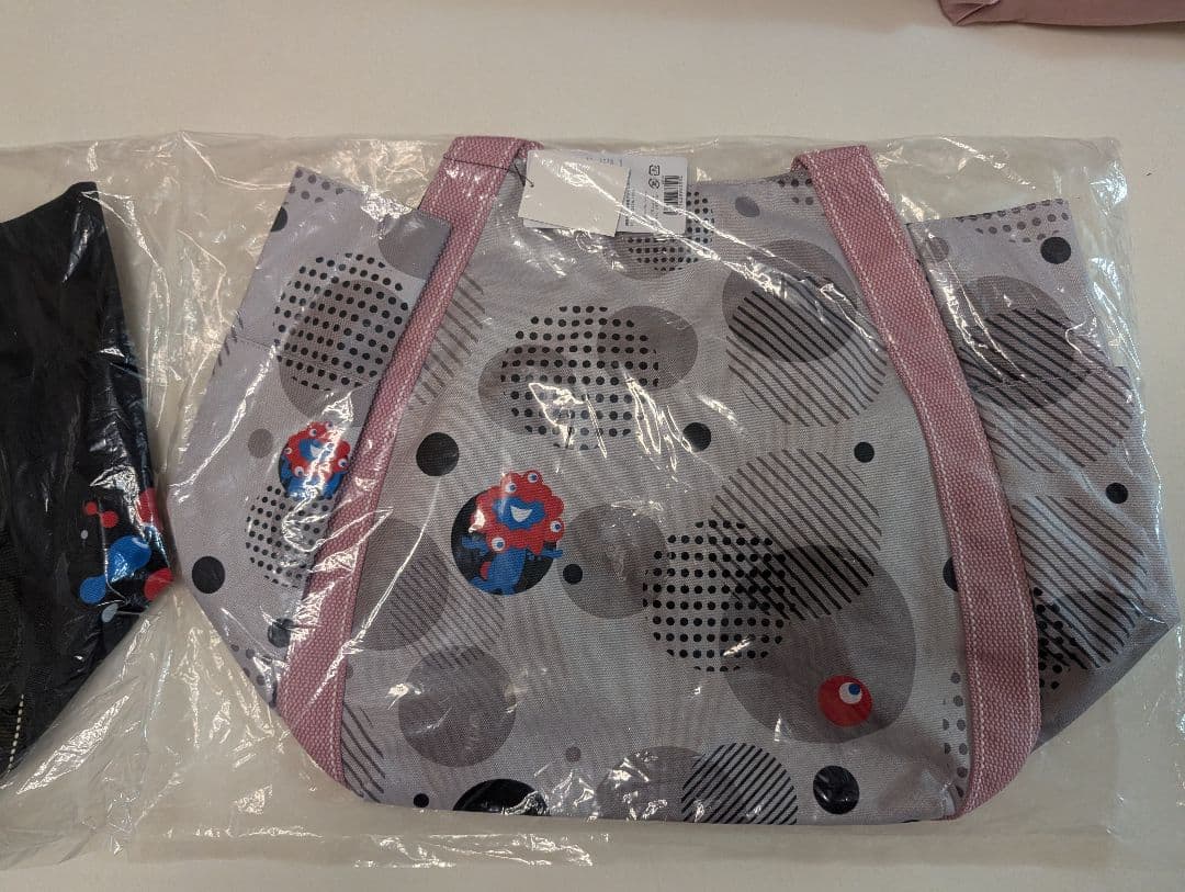 値引交渉可　EXPOバルーントート 黒、ピンク2つです。 未使用　大です。