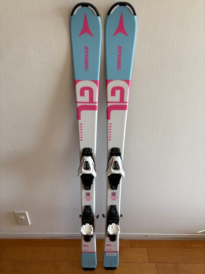 スキー板ATOMIC ジュニア 130女の子用