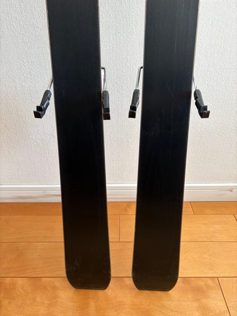 スキー板ATOMIC ジュニア 130女の子用