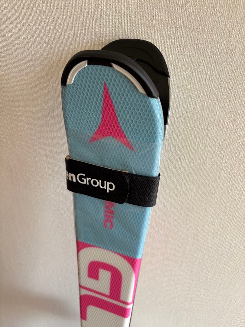 スキー板ATOMIC ジュニア 130女の子用