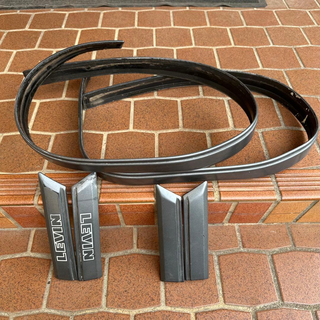 AE86 サイドモール 1台分 純正黒銀カラー