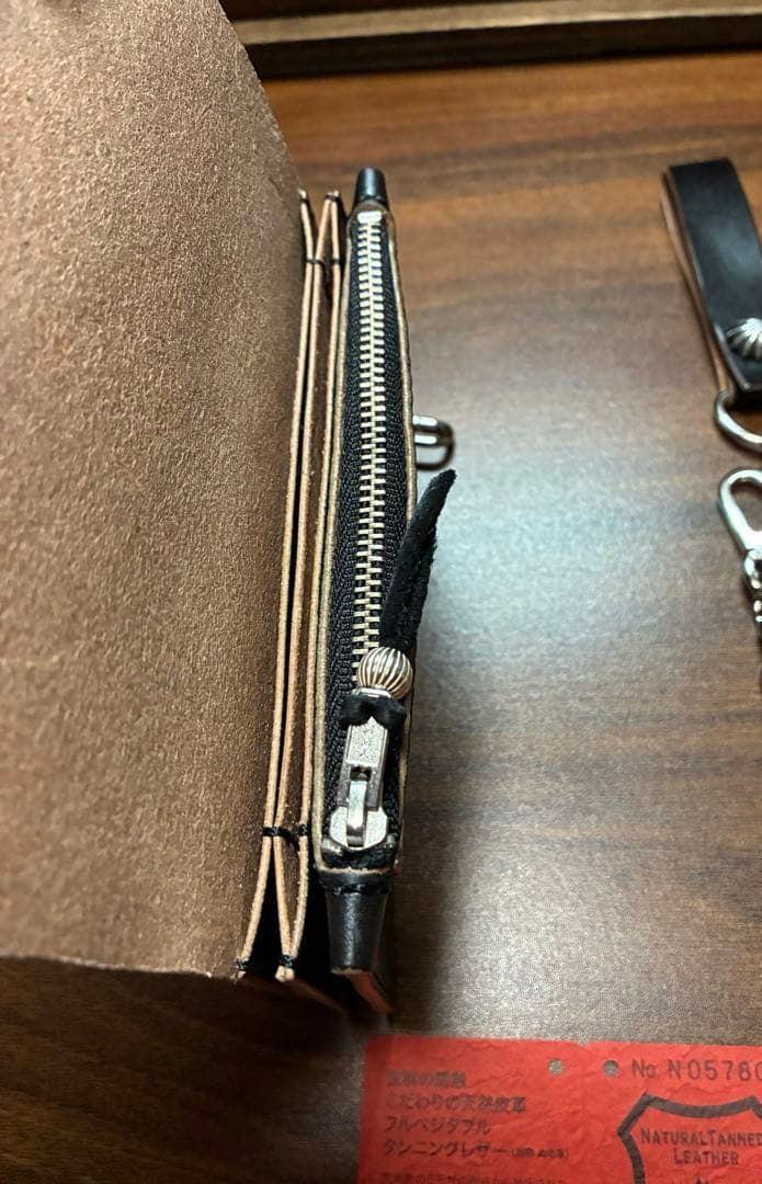 栃木レザーミドルトラッカーウォレット